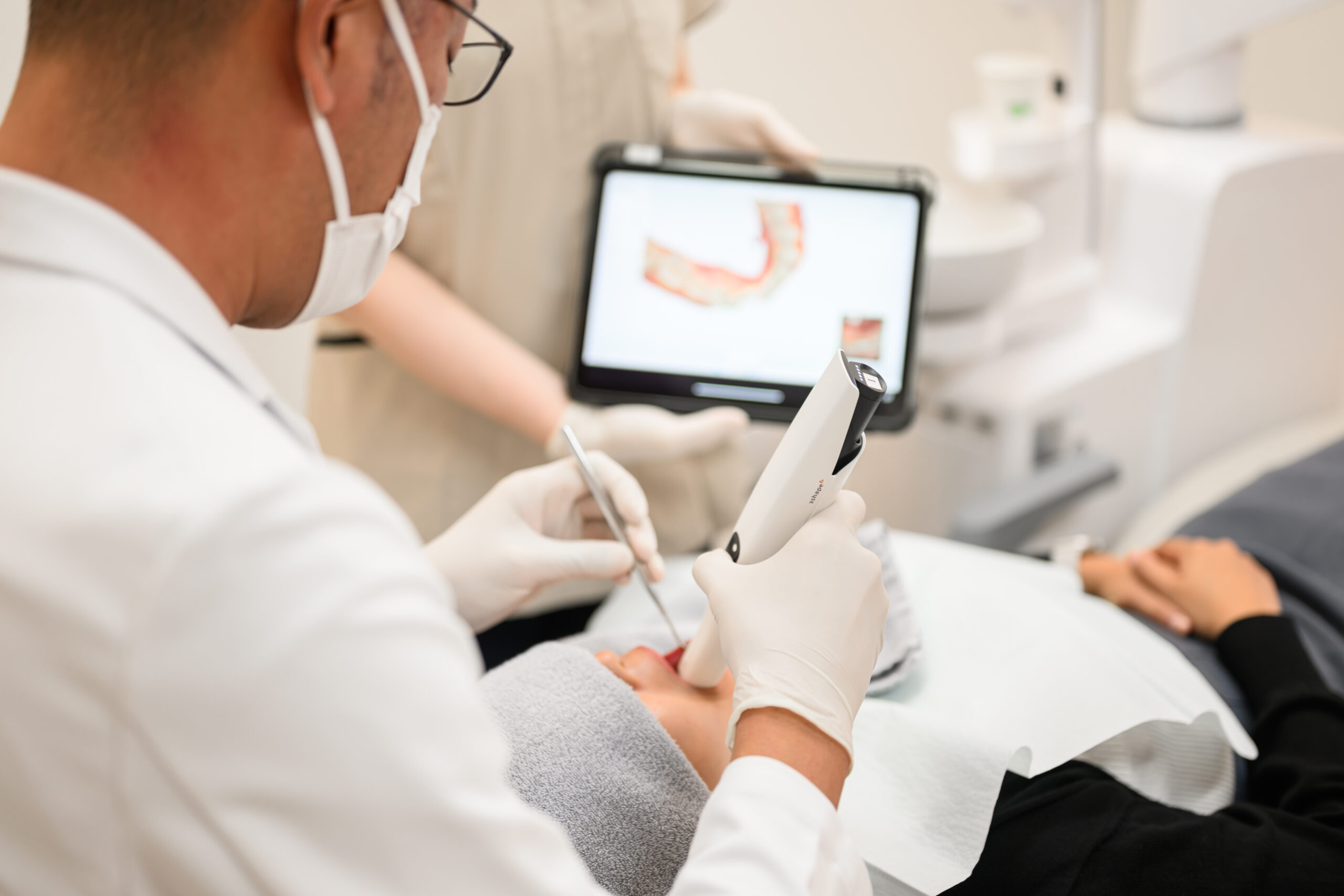 光学印象とは？歯科治療の型取りが楽になる口腔内スキャナーの特徴